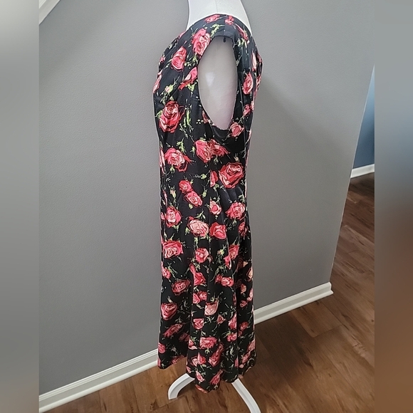 Talbots Black, Red Floral Cap  Sleeve Maxi Flowy Dress Size 14 Prairie Cottage - Picture 3 of 7